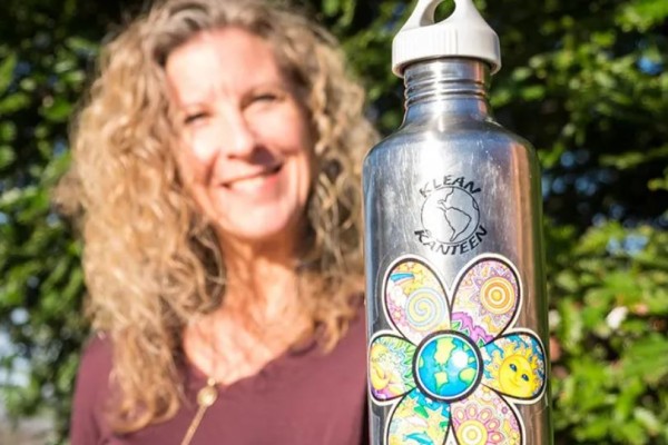 Weibliche Führung bei Klean Kanteen